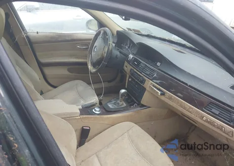 2006 BMW 325Xit z USA, uszkodzony, nr VIN WBAVT13516KW22546